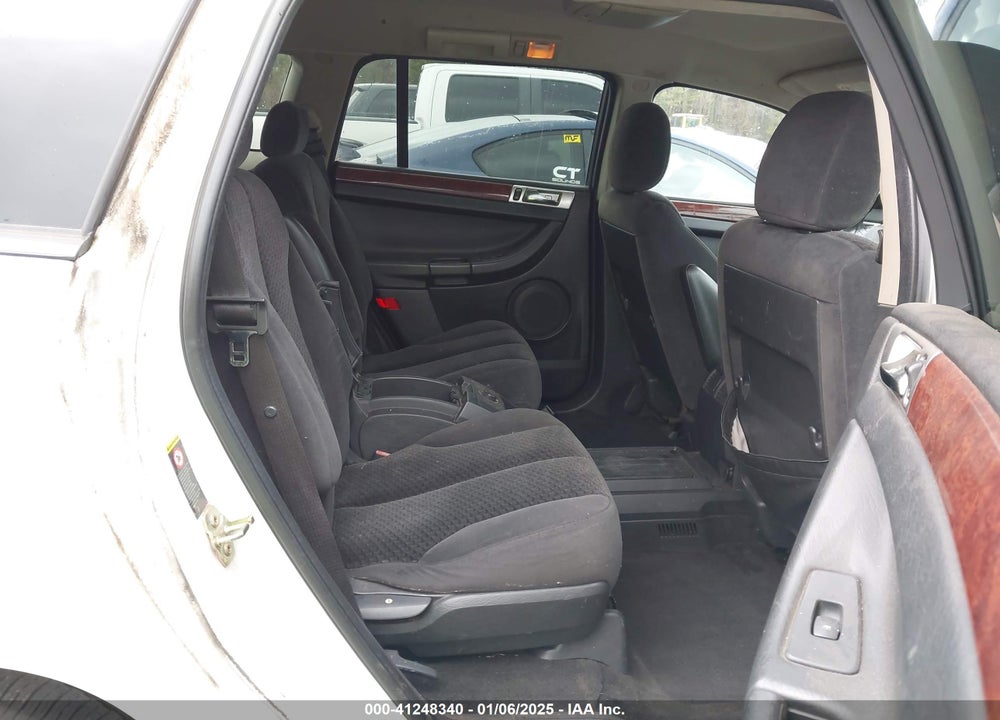 2004 CHRYSLER PACIFICA VIN: 2C8GM68404R555795