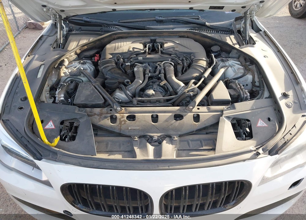 2013 BMW 750LI VIN: WBAYE8C51DD133811