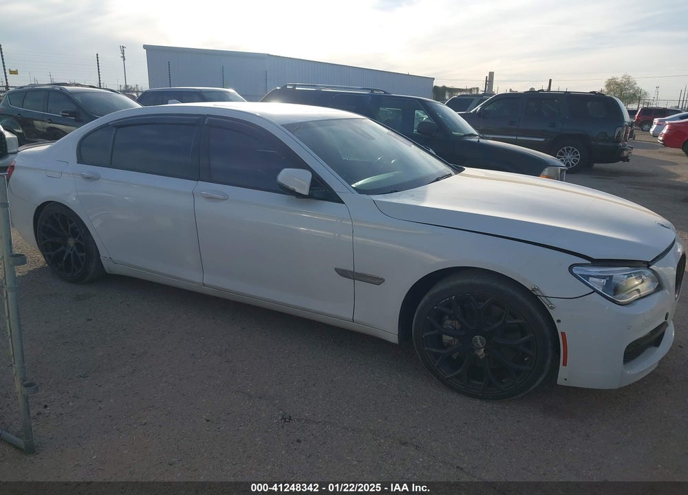 2013 BMW 750LI VIN: WBAYE8C51DD133811