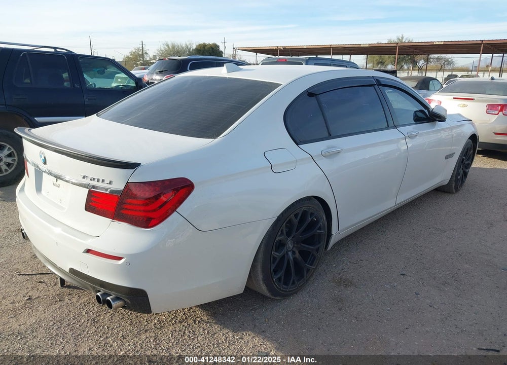 2013 BMW 750LI VIN: WBAYE8C51DD133811