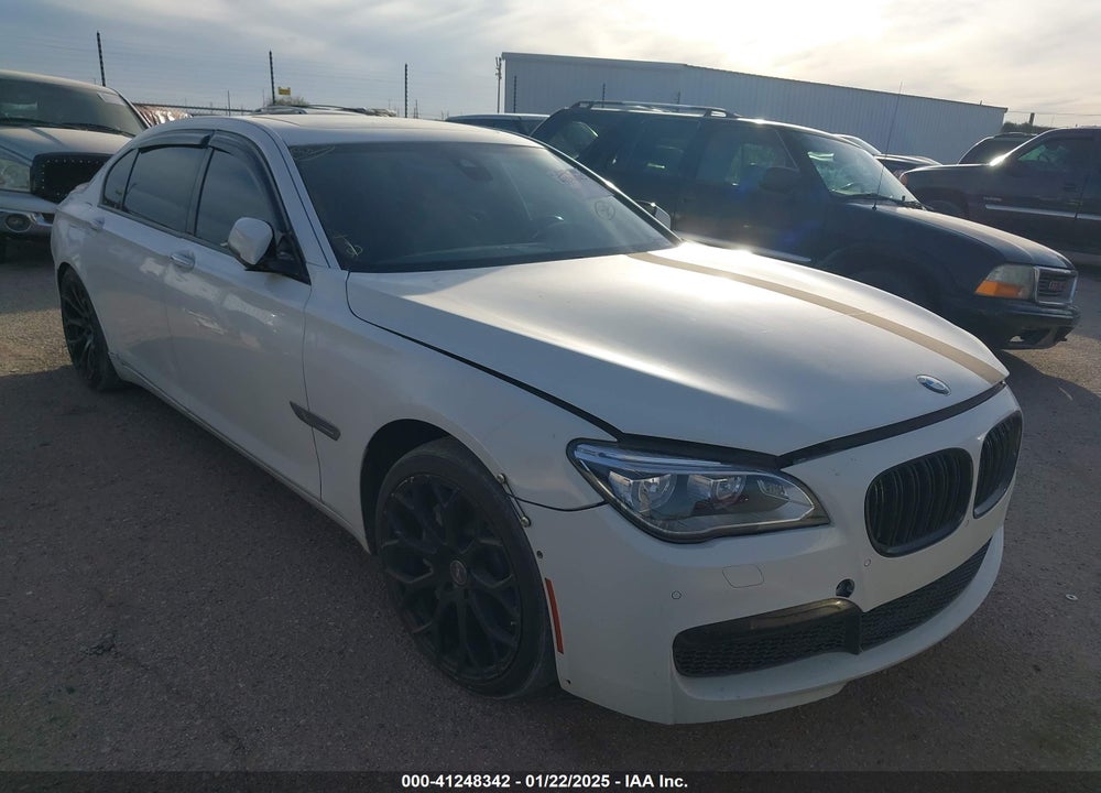2013 BMW 750LI VIN: WBAYE8C51DD133811