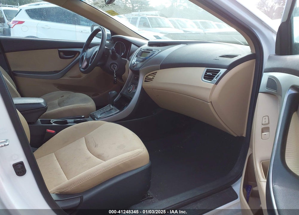 2013 HYUNDAI ELANTRA VIN: 5NPDH4AE7DH196443