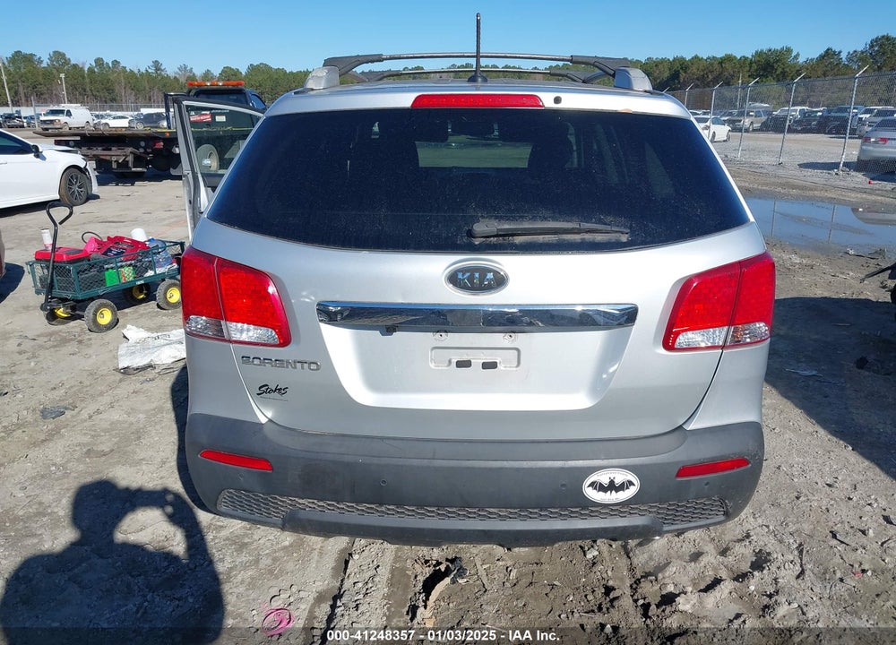 2012 KIA SORENTO LX VIN: 5XYKT3A65CG303780
