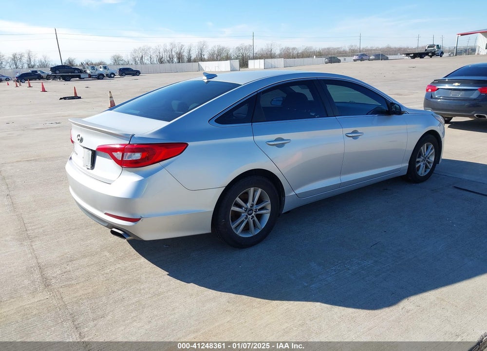 2016 HYUNDAI SONATA SE VIN: 5NPE24AF3GH371466