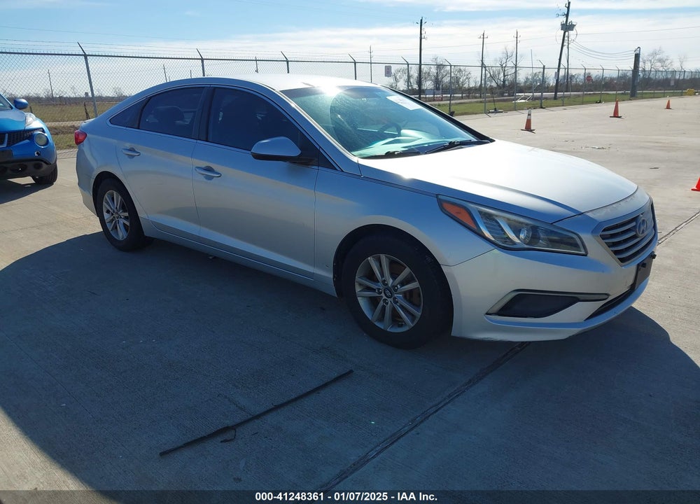 2016 HYUNDAI SONATA SE VIN: 5NPE24AF3GH371466