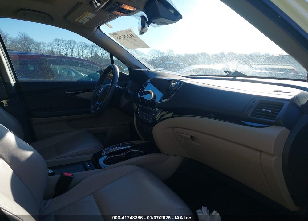 2019 HONDA PILOT TOURING VIN: 5FNYF5H9XKB030645