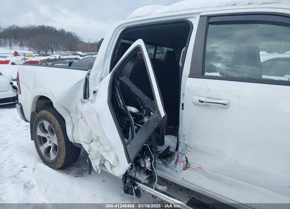 2022 RAM 1500 VIN: 1C6SRFJT6NN229214