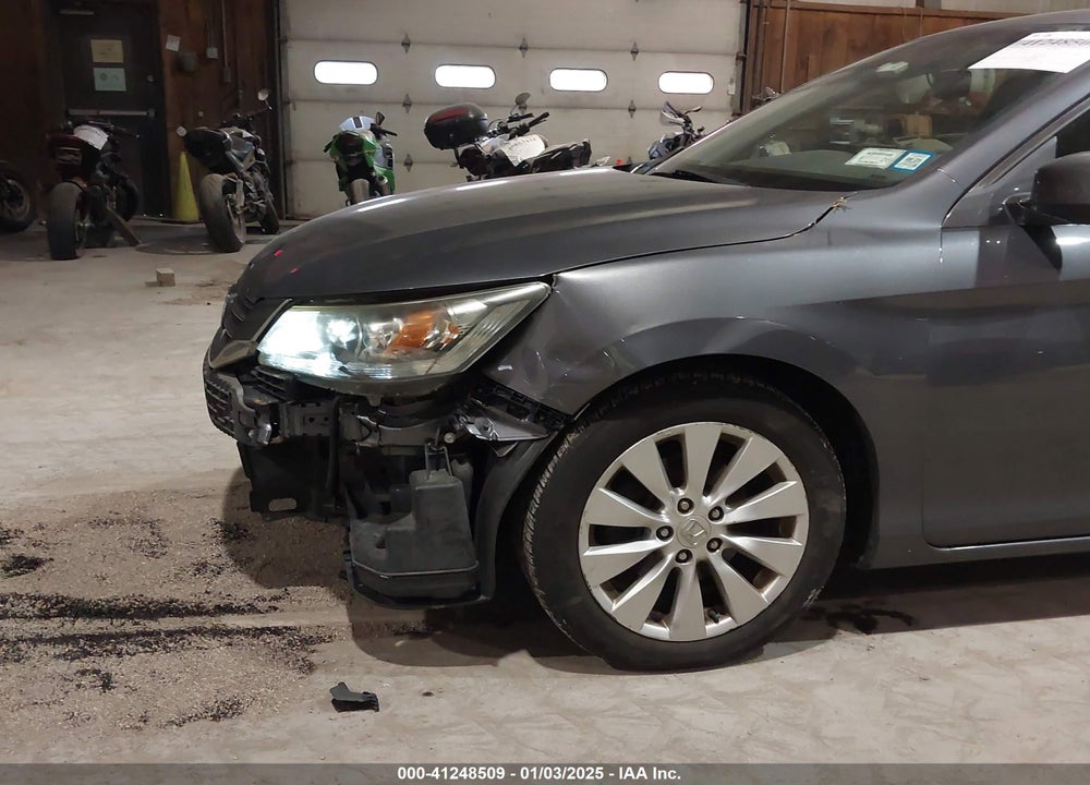 2013 HONDA ACCORD EXL VIN: 1HGCR2F85DA027174