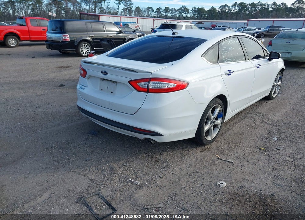 2016 FORD FUSION VIN: 3FA6P0G73GR363823