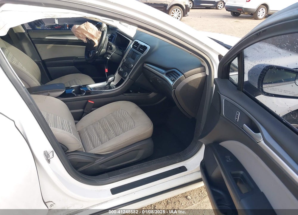 2016 FORD FUSION VIN: 3FA6P0G73GR363823