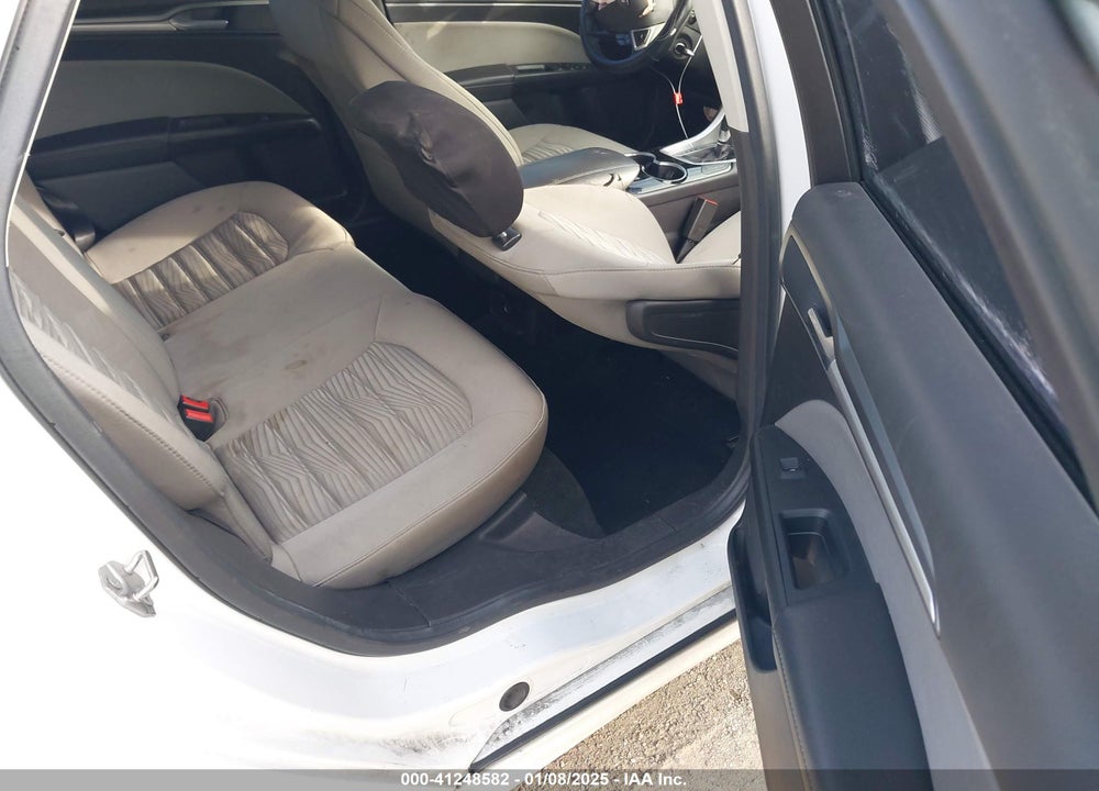 2016 FORD FUSION VIN: 3FA6P0G73GR363823
