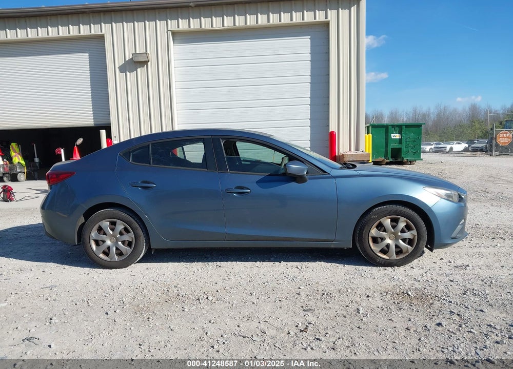 2016 MAZDA MAZDA3 VIN: JM1BM1T77G1326524