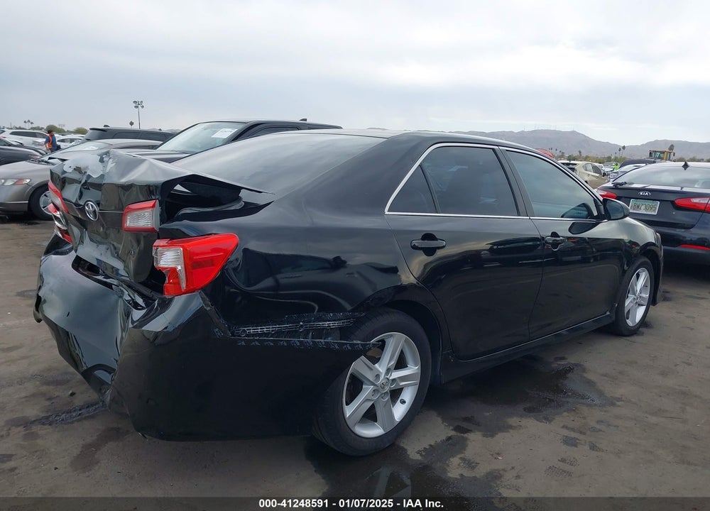 2014 TOYOTA CAMRY SE VIN: 4T1BF1FK0EU763038