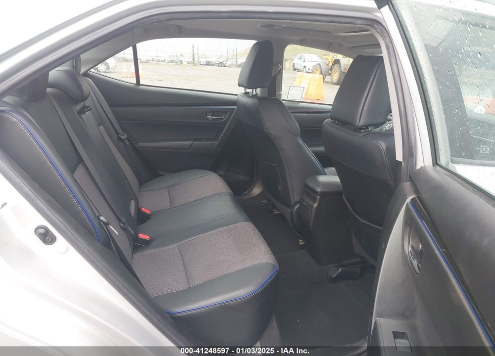2017 TOYOTA COROLLA SE VIN: 5YFBURHE5HP692338