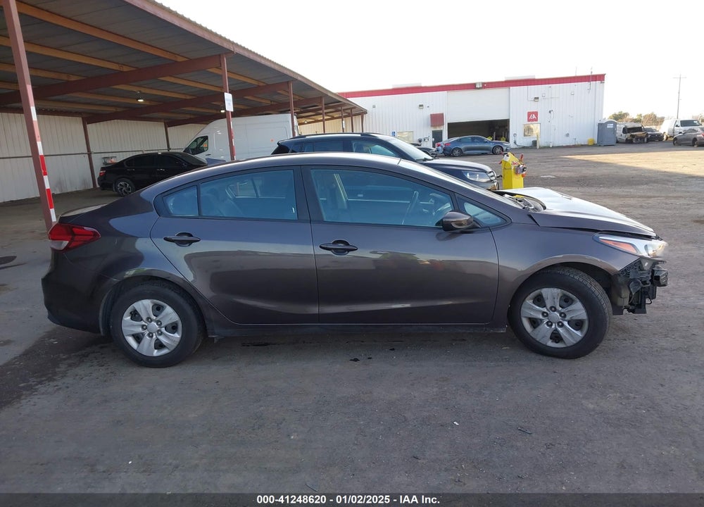 2018 KIA FORTE LX VIN: 3KPFL4A72JE164802
