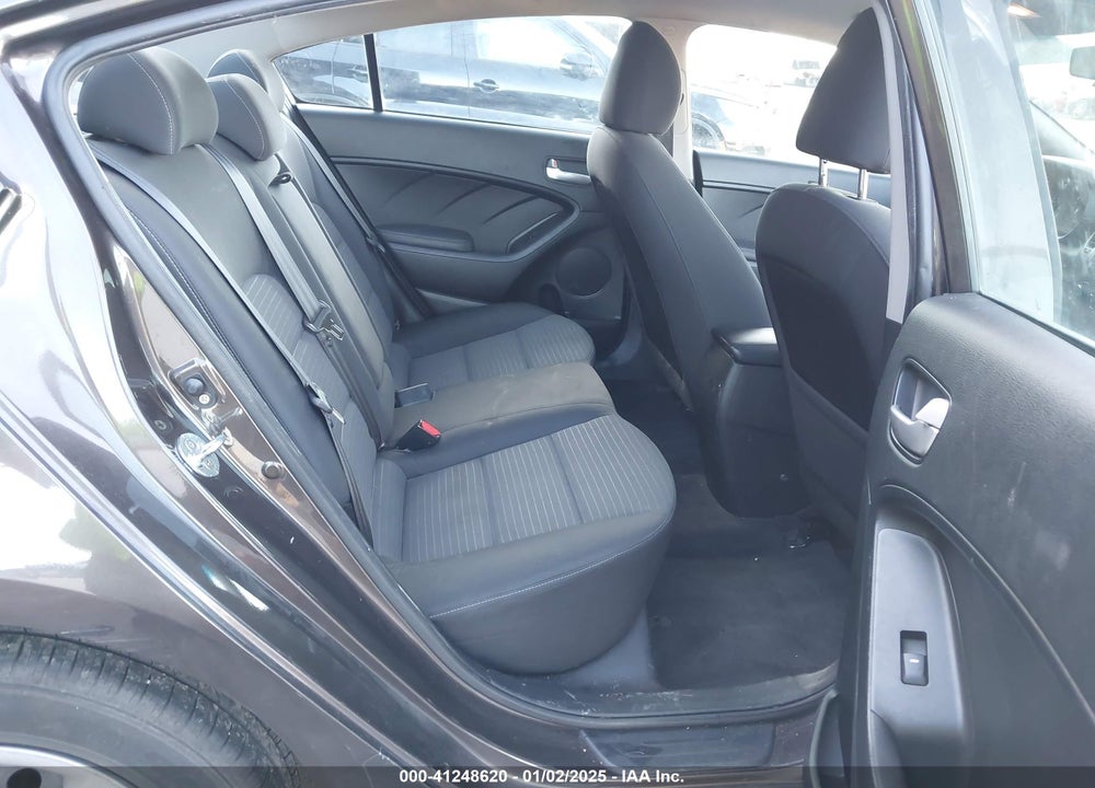 2018 KIA FORTE LX VIN: 3KPFL4A72JE164802
