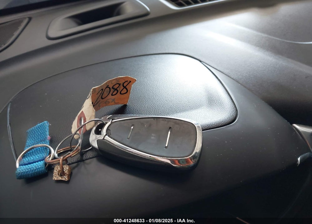 2019 CHEVROLET EQUINOX LT VIN: 2GNAXTEV3K6204380