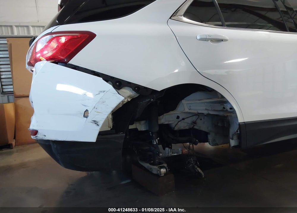 2019 CHEVROLET EQUINOX LT VIN: 2GNAXTEV3K6204380
