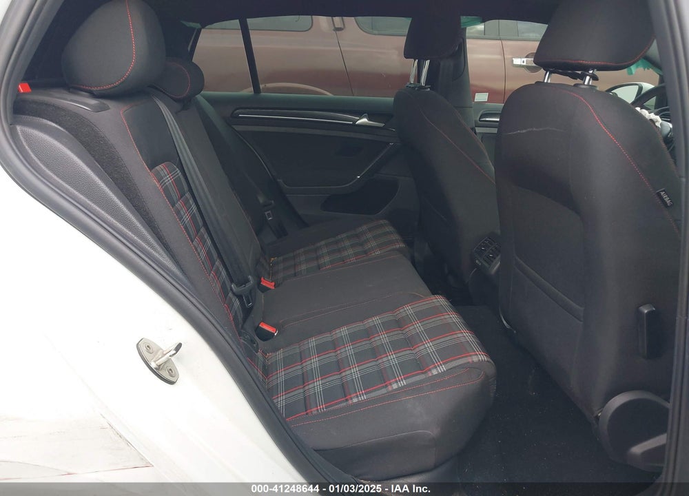 2017 VOLKSWAGEN GTI VIN: 3VW4T7AU4HM069248