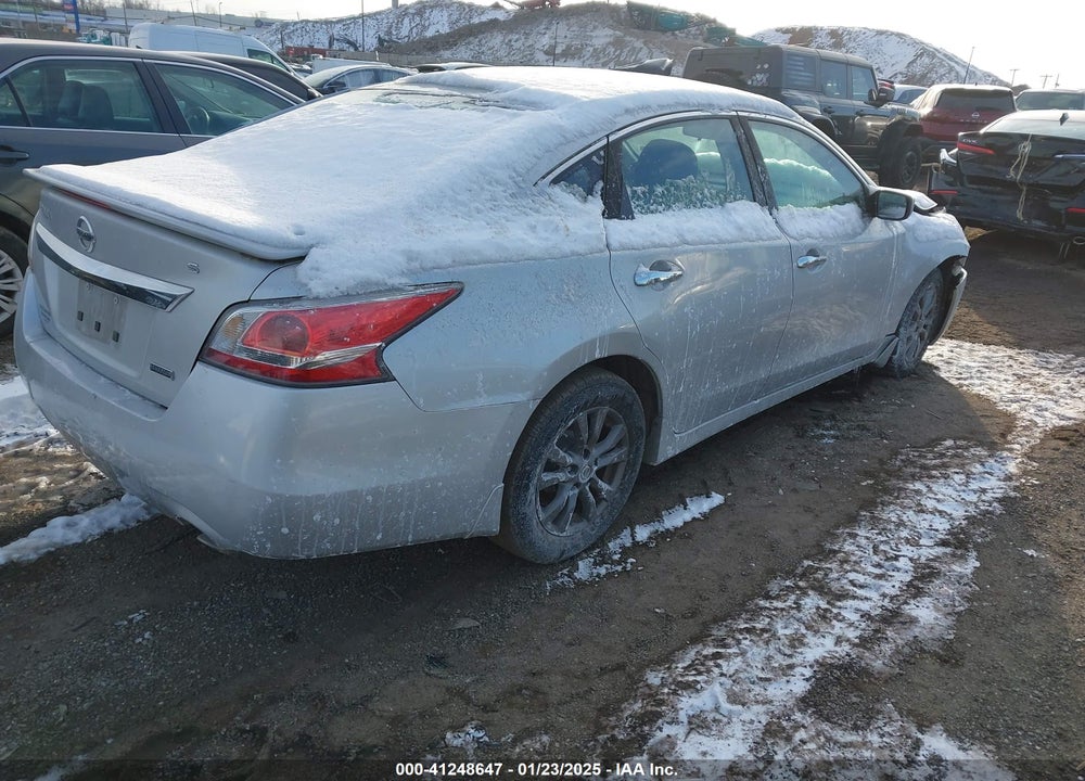 2015 NISSAN ALTIMA VIN: 1N4AL3AP9FC592830