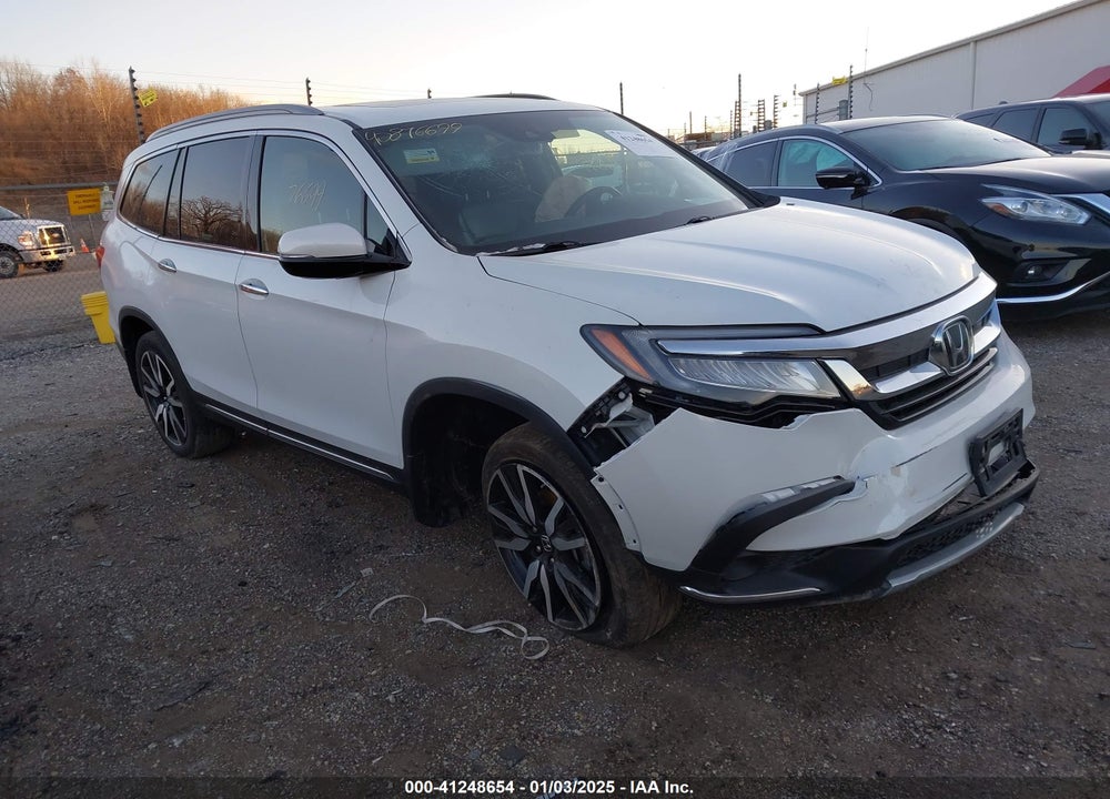 2021 HONDA PILOT AWD TOURING 8 PASSENGER VIN: 5FNYF6H91MB038528