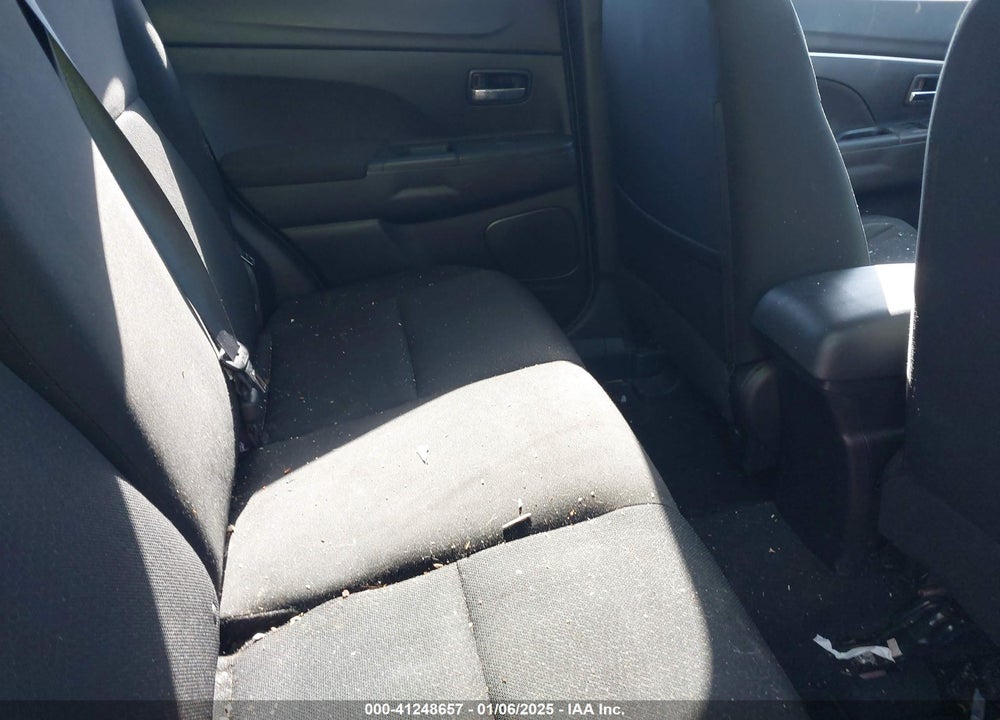 2011 MITSUBISHI OUTLANDER SPORT ES VIN: JA4AP3AU2BZ016549