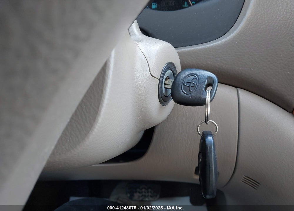 2007 TOYOTA SIENNA XLE VIN: 5TDZK22C77S071952