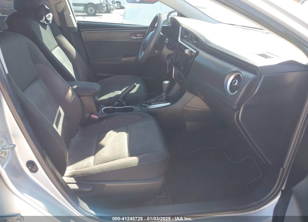 2017 TOYOTA COROLLA LE VIN: 2T1BURHE8HC871361