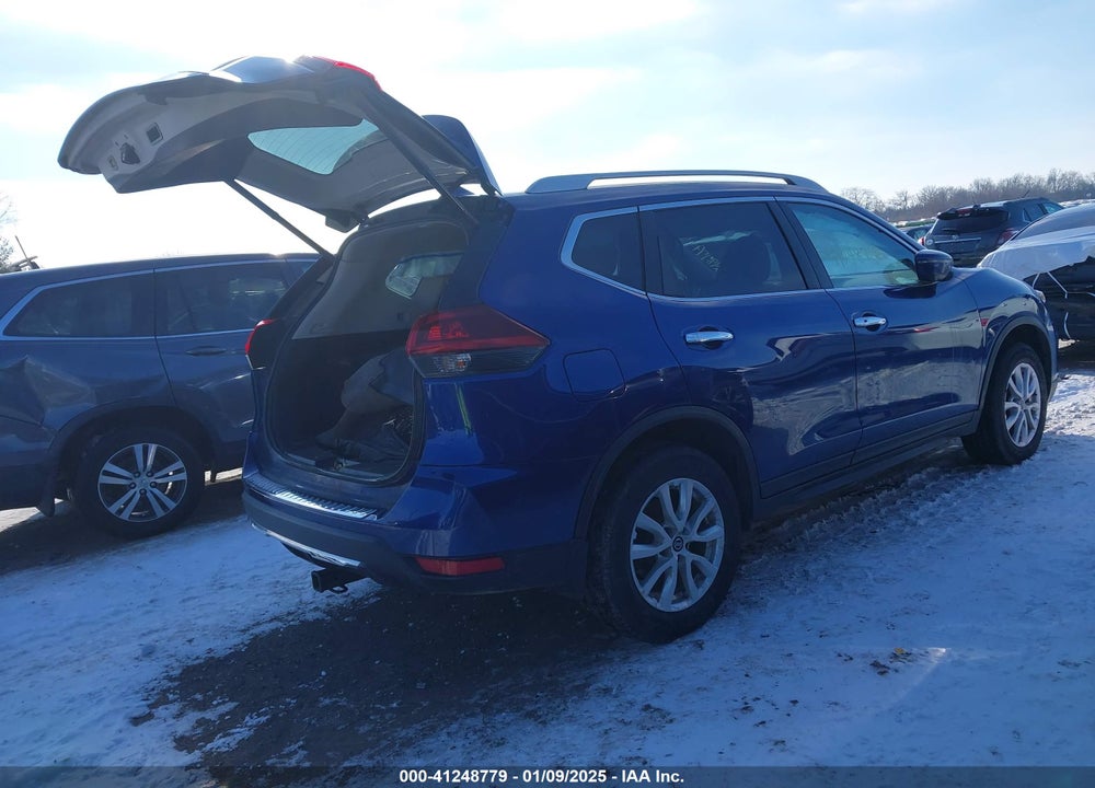 2018 NISSAN ROGUE SV VIN: 5N1AT2MV8JC842321
