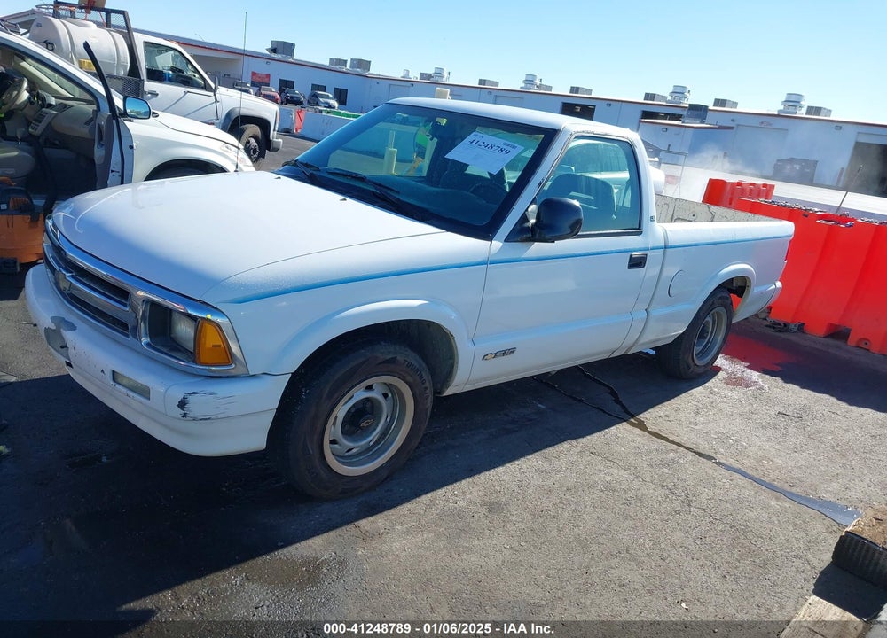 1995 CHEVROLET S TRUCK S10 VIN: 1GCCS1448S8125200