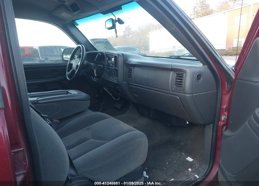 2005 CHEVROLET SILVERADO 1500 LS VIN: 2GCEK13T051155140