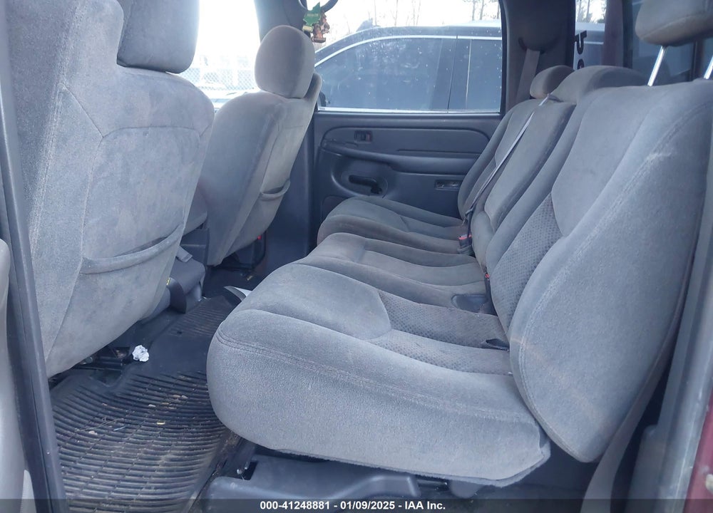 2005 CHEVROLET SILVERADO 1500 LS VIN: 2GCEK13T051155140