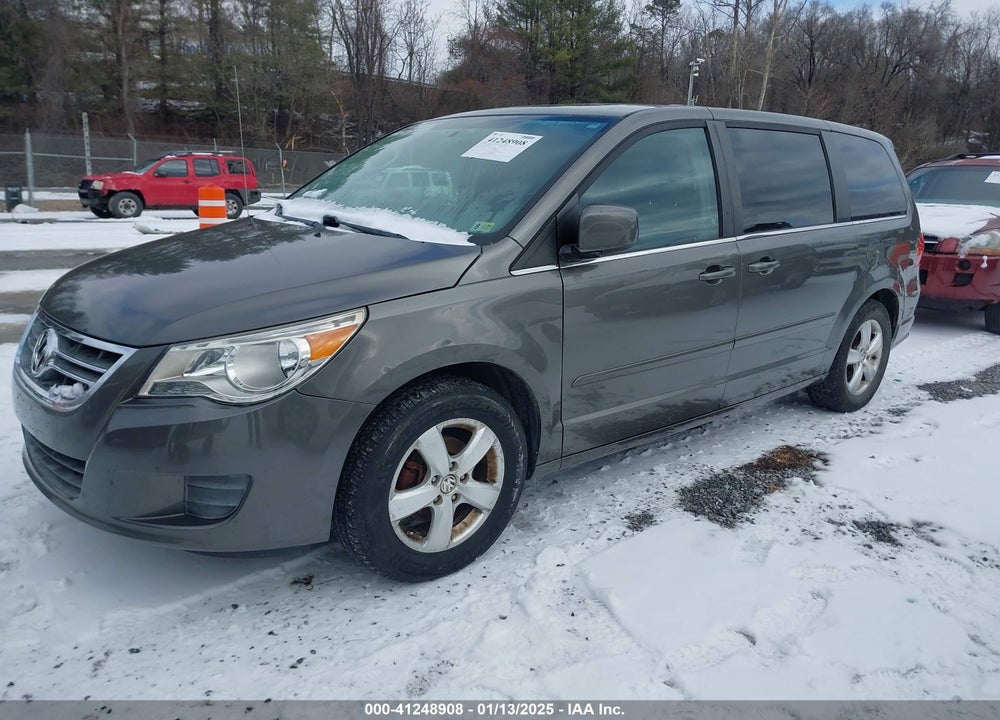 2010 VOLKSWAGEN ROUTAN SEL VIN: 2V4RW5DXXAR424356