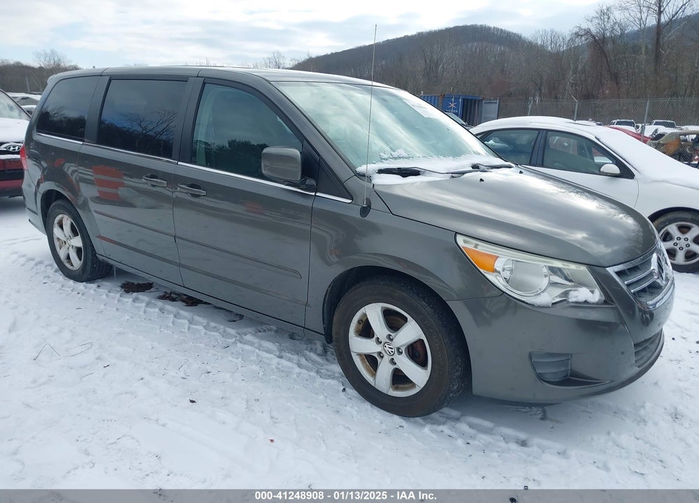 2010 VOLKSWAGEN ROUTAN SEL VIN: 2V4RW5DXXAR424356