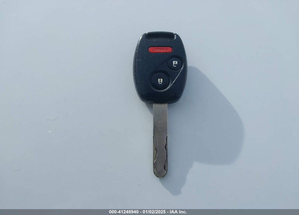 2012 HONDA FIT VIN: JHMGE8H39CC000206