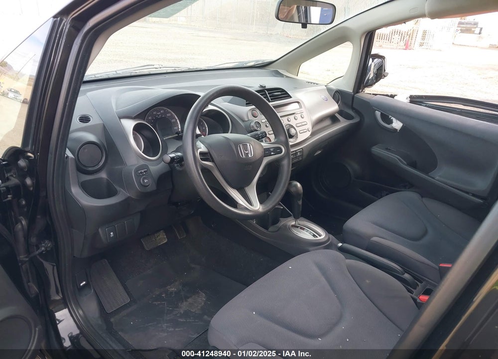 2012 HONDA FIT VIN: JHMGE8H39CC000206