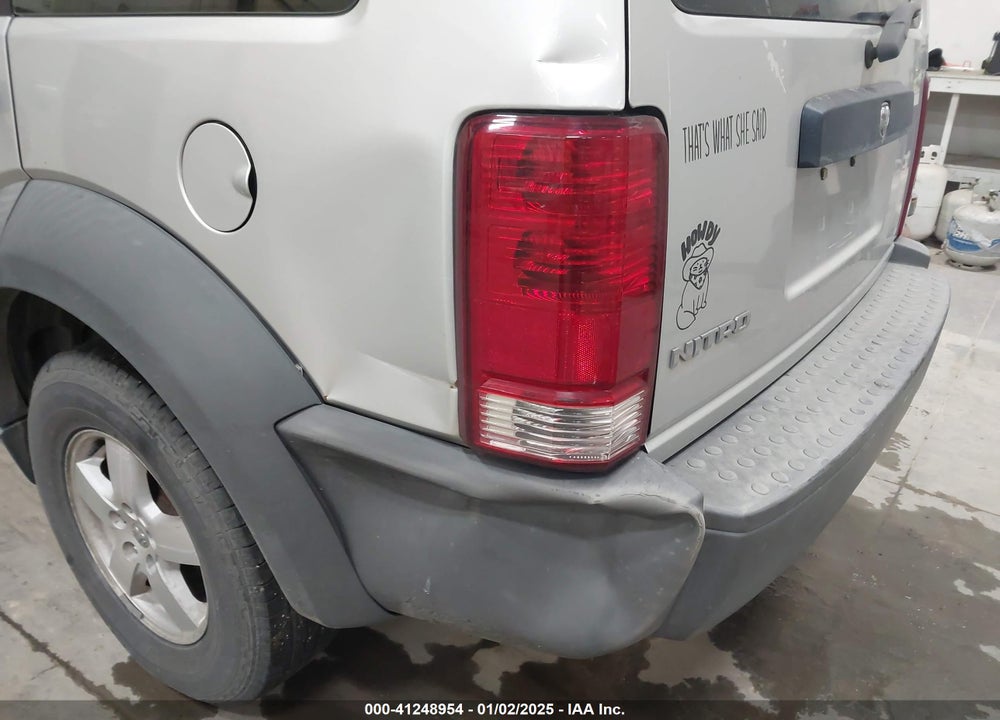 2008 DODGE NITRO SXT VIN: 1D8GT28K08W188469