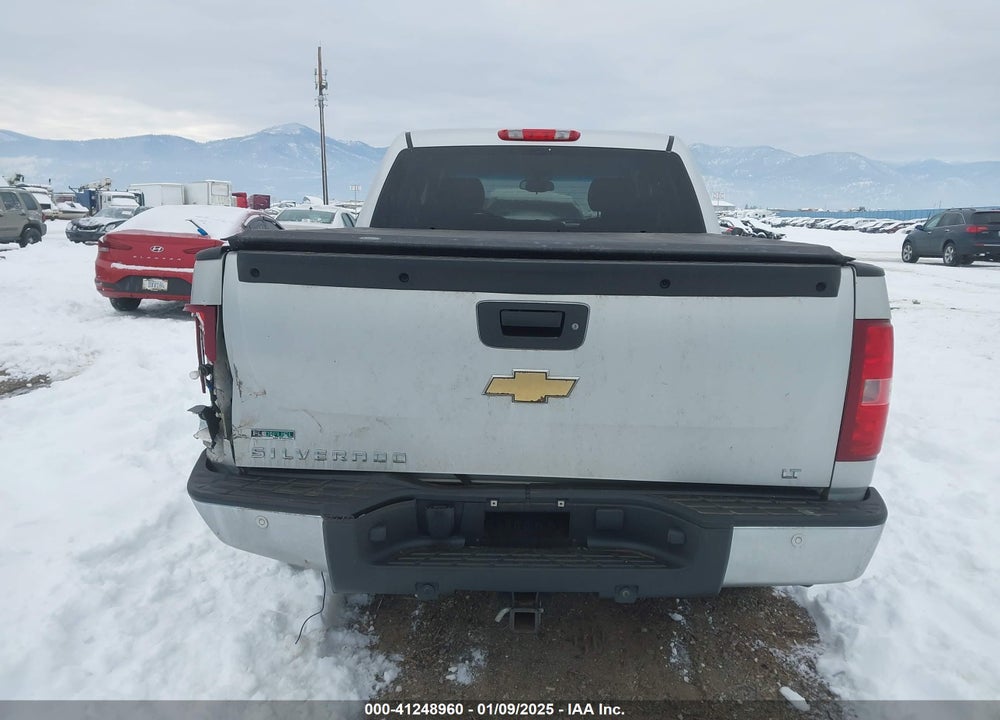 2011 CHEVROLET SILVERADO 1500 VIN: 3GCPKSE39BG157905