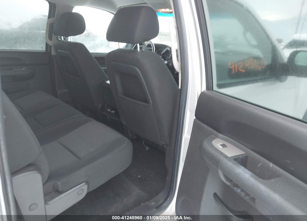 2011 CHEVROLET SILVERADO 1500 VIN: 3GCPKSE39BG157905