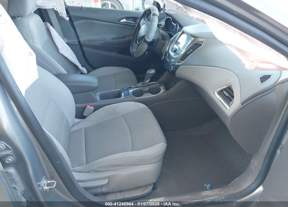 2017 CHEVROLET CRUZE VIN: 1G1BE5SM5H7209088