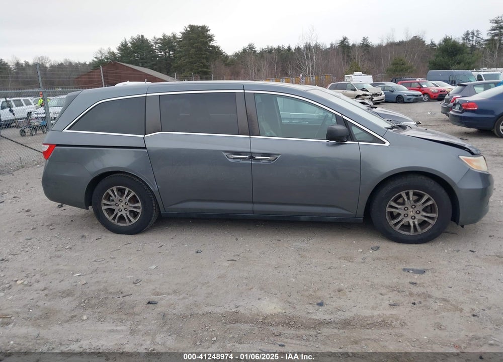 2011 HONDA ODYSSEY EX-L VIN: 5FNRL5H69BB052204