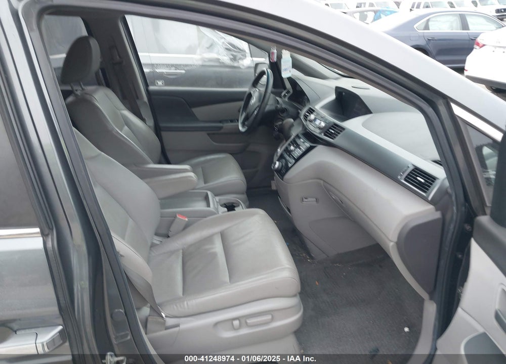 2011 HONDA ODYSSEY EX-L VIN: 5FNRL5H69BB052204