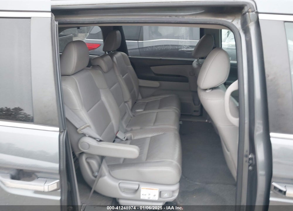 2011 HONDA ODYSSEY EX-L VIN: 5FNRL5H69BB052204
