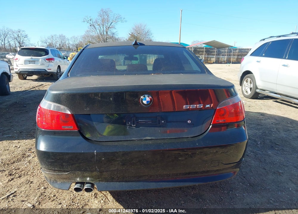 2007 BMW 525XI VIN: WBANF33527CW71432