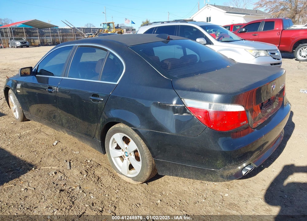 2007 BMW 525XI VIN: WBANF33527CW71432