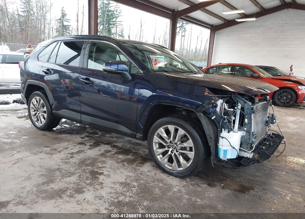 2019 TOYOTA RAV4 XLE PREMIUM VIN: JTMA1RFV6KD014084