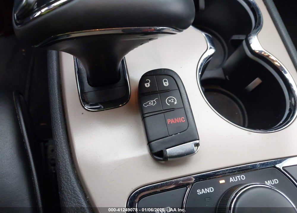 2015 JEEP GRAND CHEROKEE OVERLAND VIN: 1C4RJFCG9FC807172