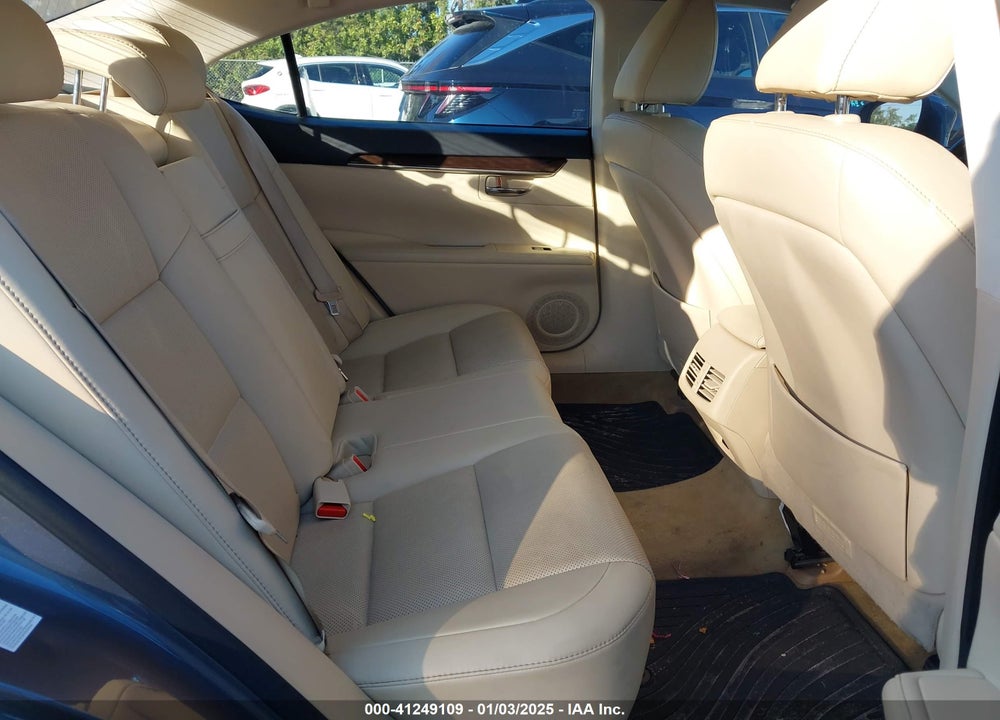 2014 LEXUS ES 350 VIN: JTHBK1GG0E2112058