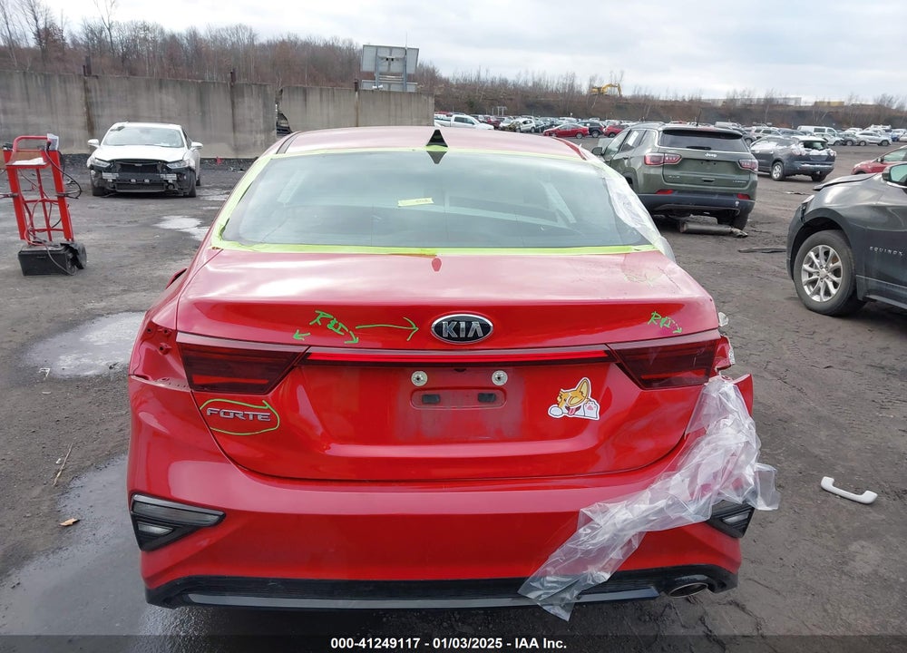 2021 KIA FORTE VIN: 3KPF24AD1ME317943