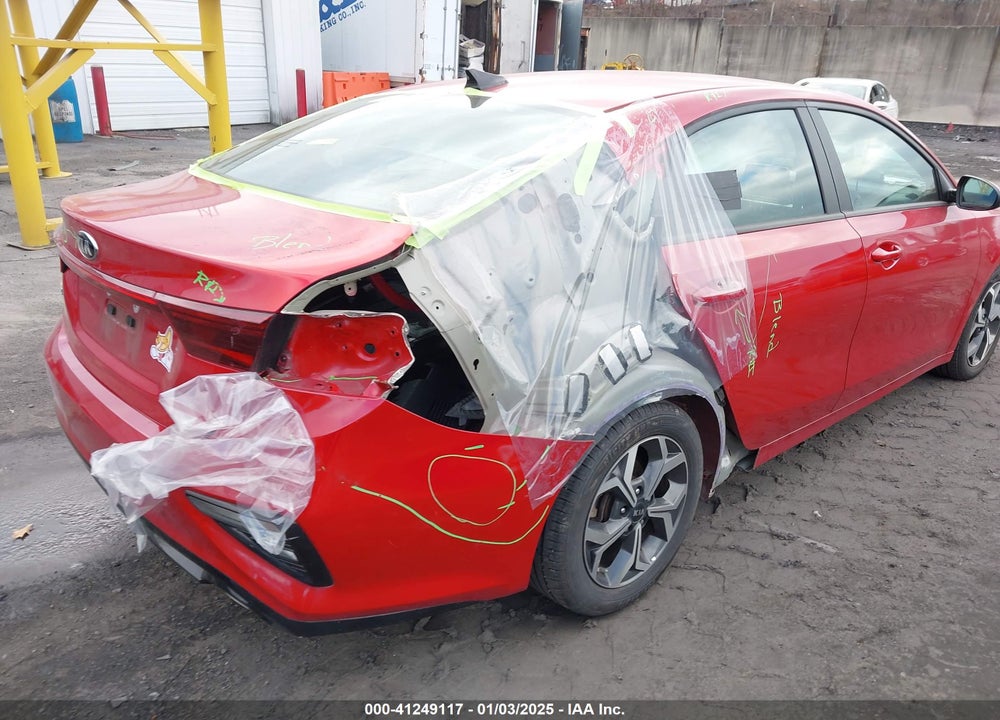 2021 KIA FORTE VIN: 3KPF24AD1ME317943